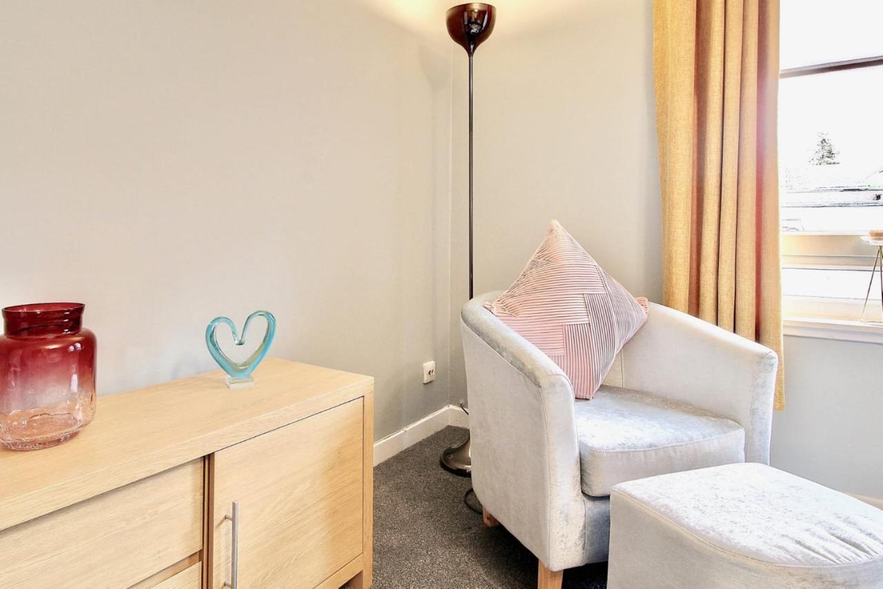 Railroad Apartment Wishaw  Eksteriør billede